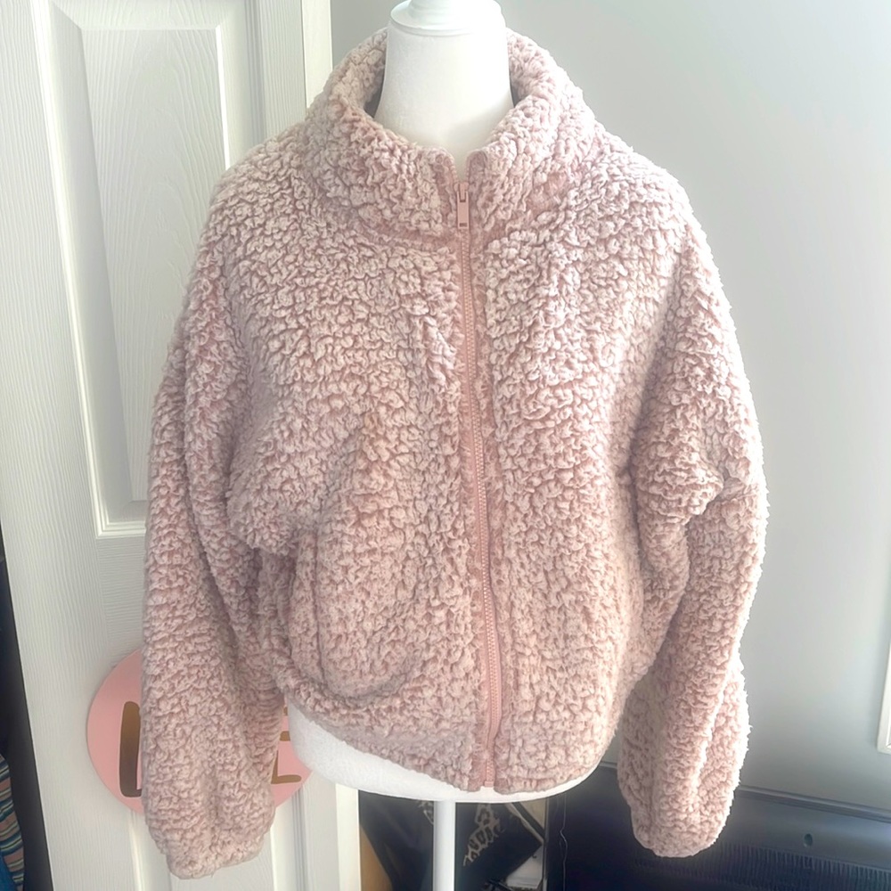 Size Large Express zip-up Sherpa